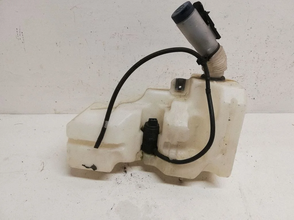 Windshield washer fluid reservoir/tank – Citroen Jumper (2014-)