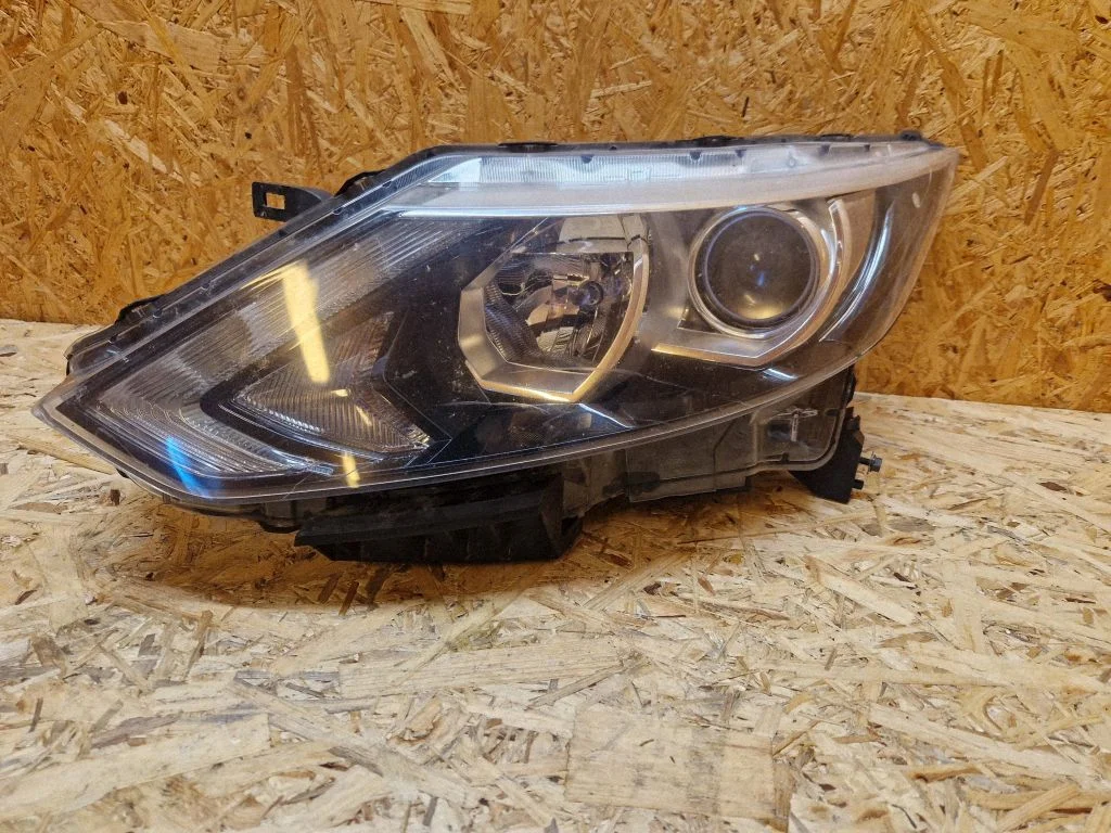 Headlight/headlamp 10018013