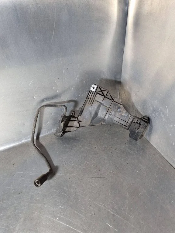 Headlight/headlamp mounting bracket 1301073053