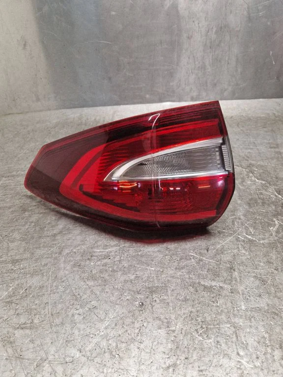 Rear/tail lights F1CB13404BE