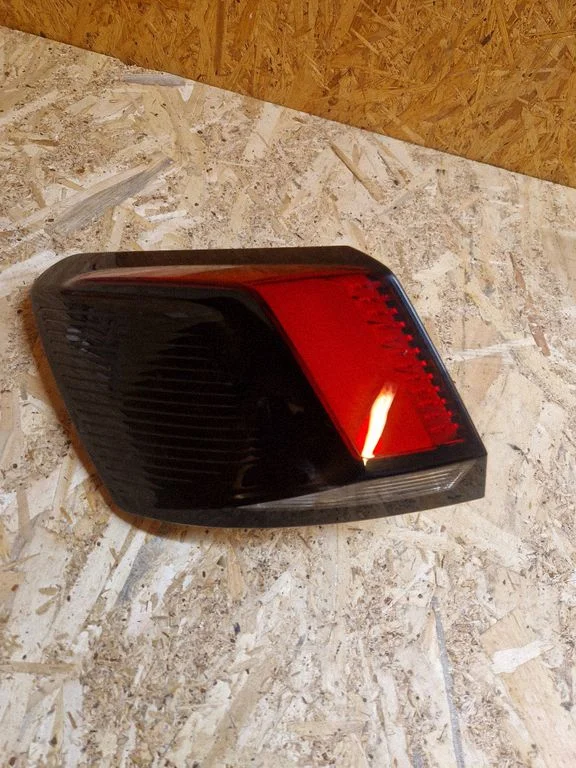 Rear/tail lights – Peugeot 3008 II (2016-2023)