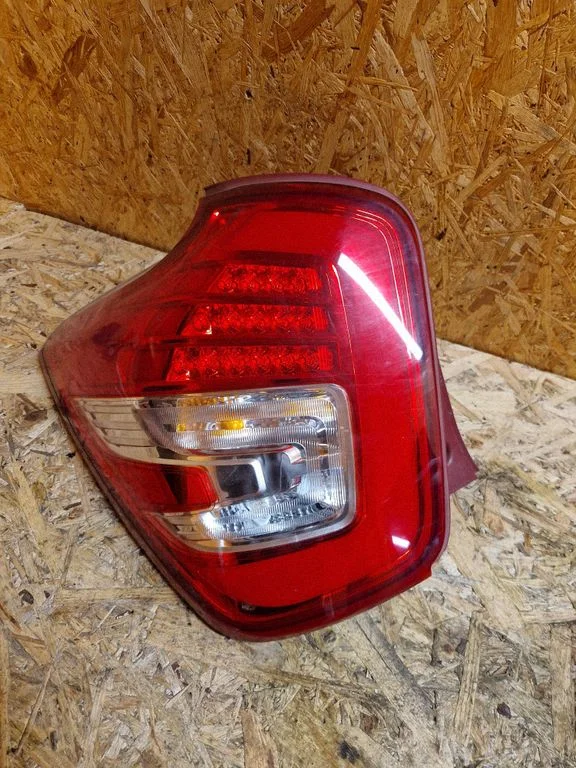 Rear/tail lights 8360135500
