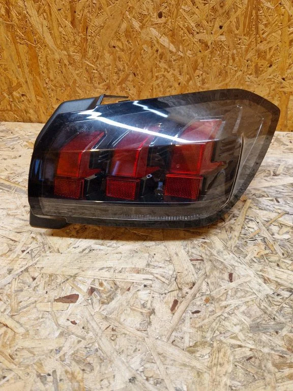Rear/tail lights 9823216580