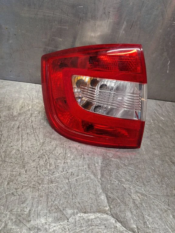 Rear/tail lights – Skoda Rapid (NH) (2012-2019)