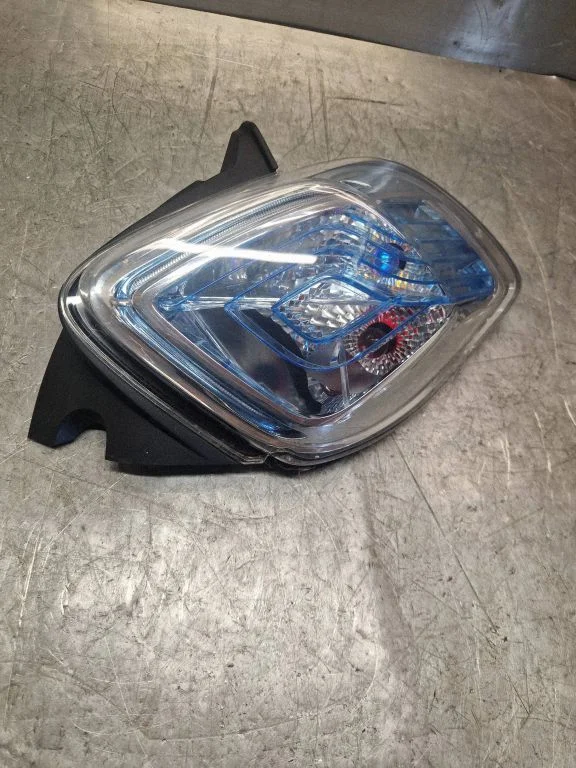 Rear/tail lights 265509016R