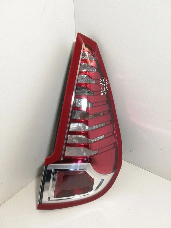 Lampa tylna w błotniku 265500013R