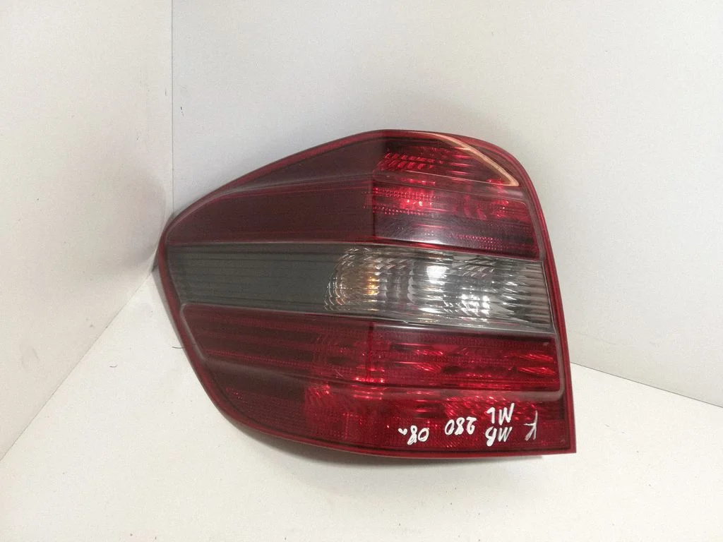 Rear/tail lights – Mercedes-Benz ML-Class W164 (2005-2011)