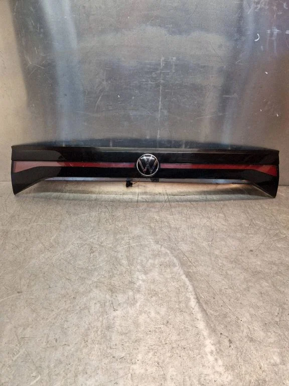 Tailgate rear/tail lights 2GM827577