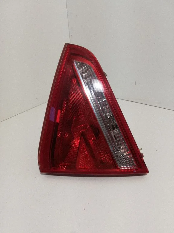 Tailgate rear/tail lights 8T0945094