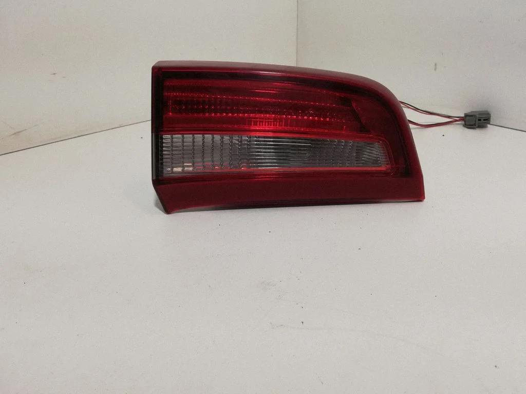 Tailgate rear/tail lights – Volvo S60 (2014-2018)