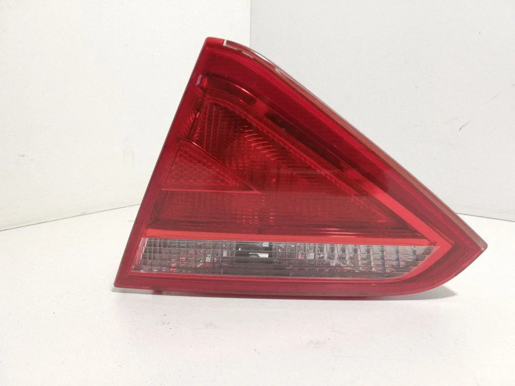 Lampa tylna w klapie – Audi A5 Sportback 8TA (2009-2016)