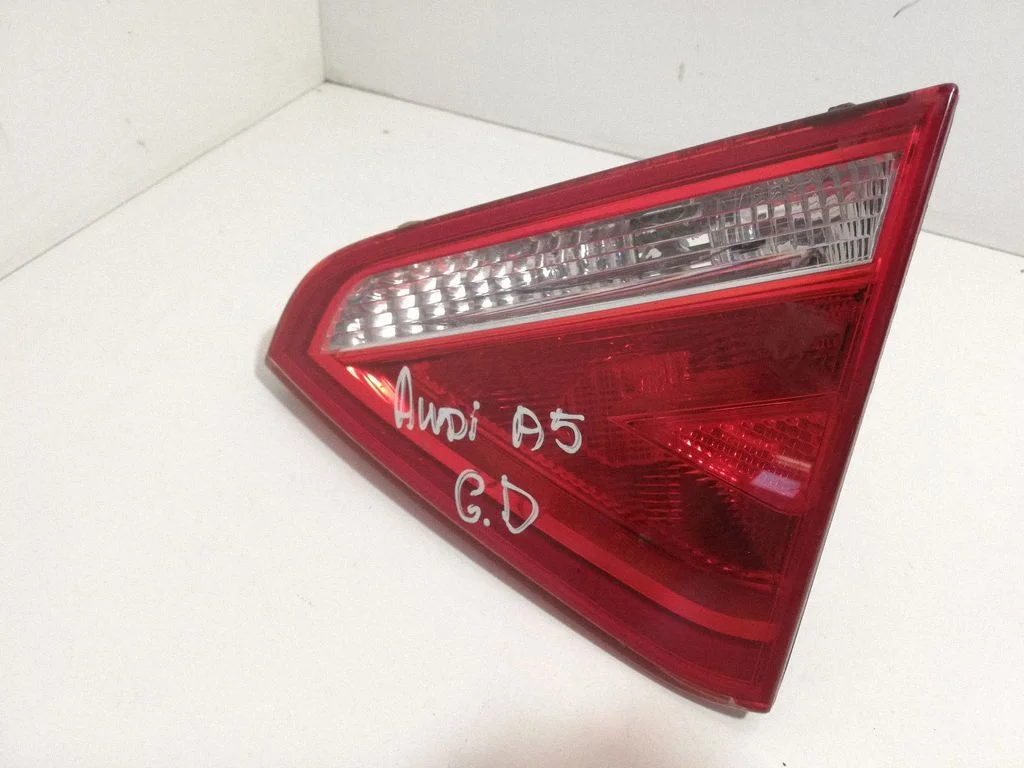 Lampa tylna w klapie – Audi A5 Sportback 8TA (2009-2016)