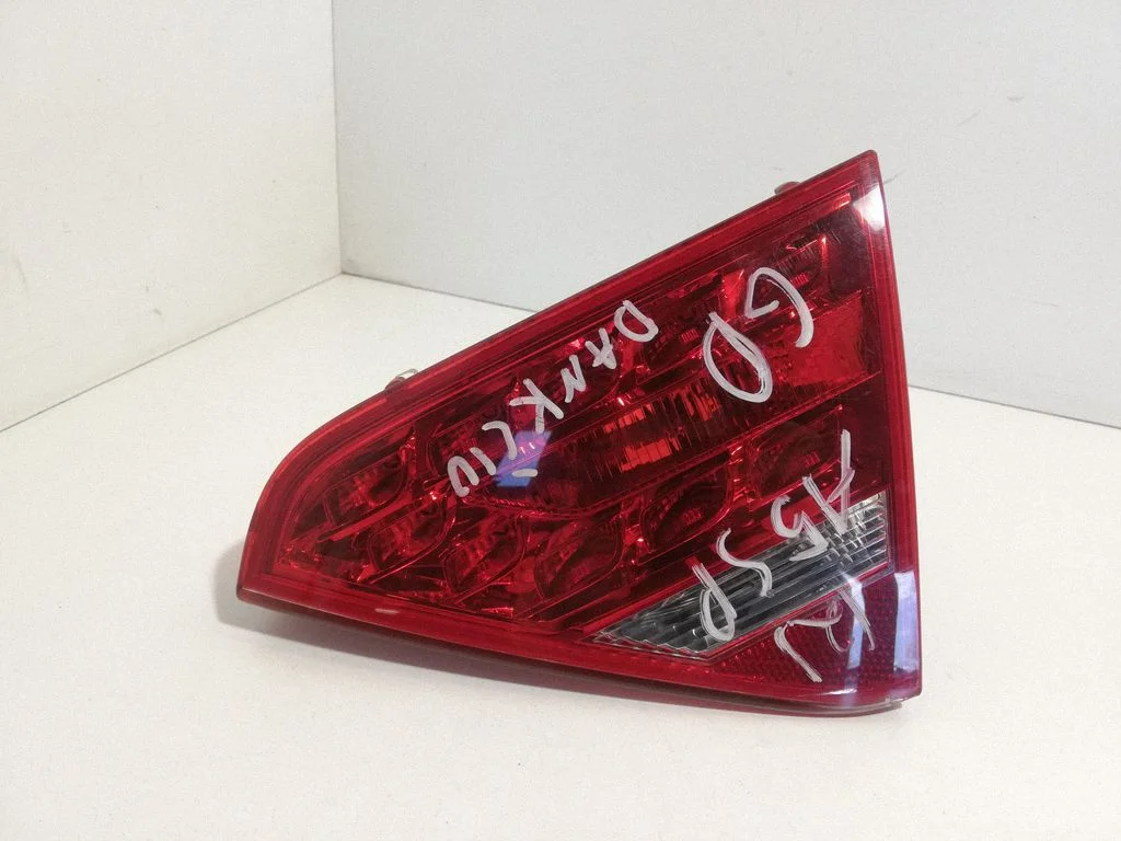Lampa tylna w klapie – Audi A5 Sportback 8TA (2009-2016)