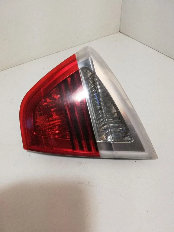 Tailgate rear/tail lights BMW6937460