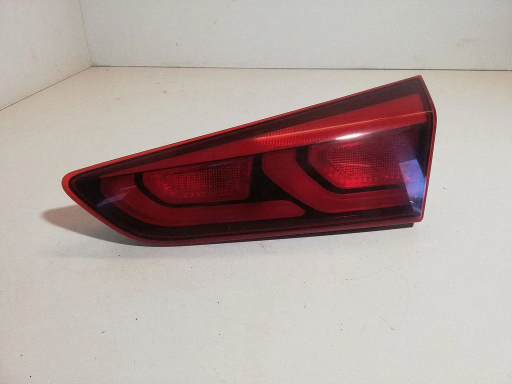 Tailgate rear/tail lights 92404C8000