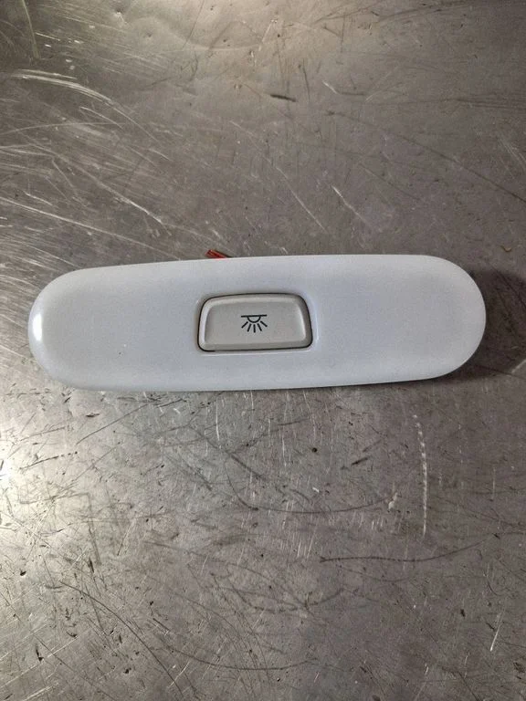Rear seat light – Audi A4 Allroad B8 (2008-2016)