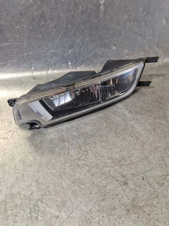 Front fog light 3G0941662E