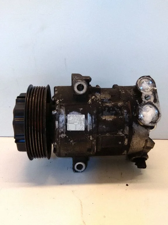 Air conditioning (A/C) compressor (pump) 55703721