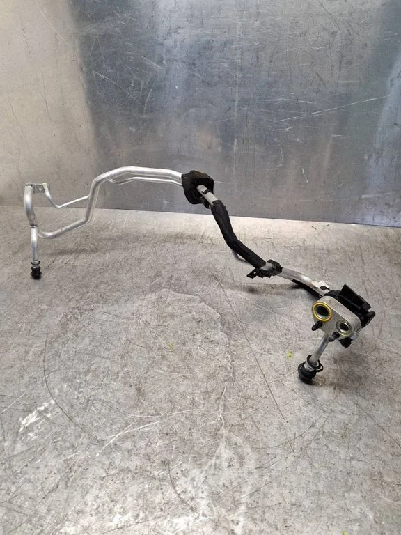 Air conditioning (A/C) pipe/hose 31404452