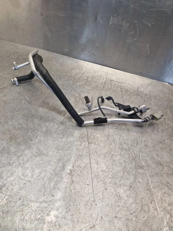 Air conditioning (A/C) pipe/hose 924477415R