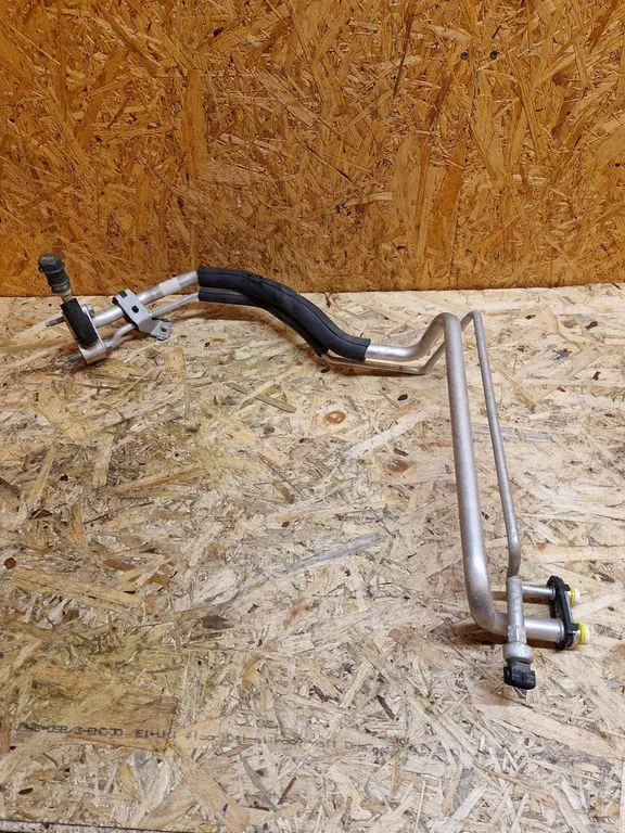 Air conditioning (A/C) pipe/hose – Volvo V40 (2012-2019)