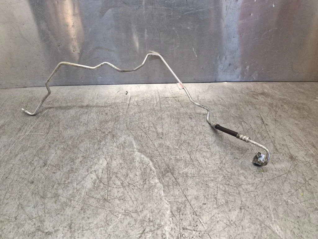 Air conditioning (A/C) pipe/hose
