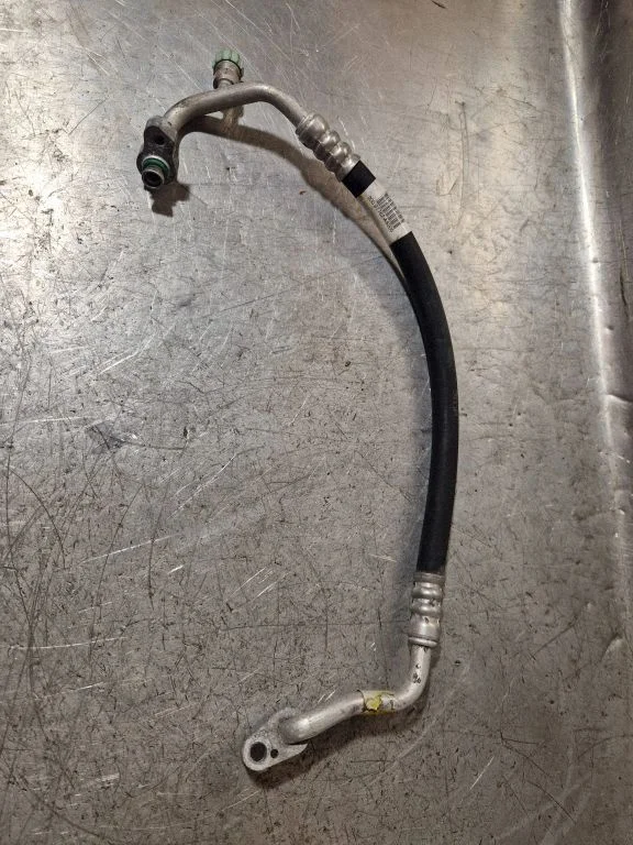 Air conditioning (A/C) pipe/hose – Hyundai i30 (2013-2016)