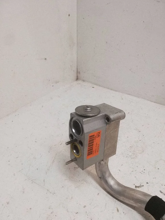 Air conditioning (A/C) pipe/hose 31694236