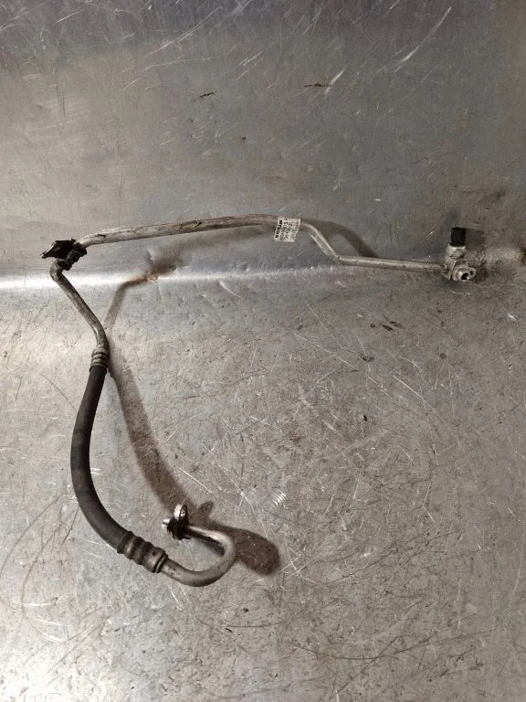 Air conditioning (A/C) pipe/hose 924903875R