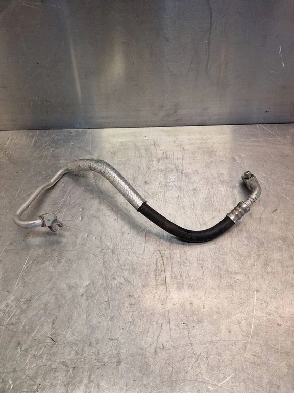Air conditioning (A/C) pipe/hose – Chrysler Pacifica (2017-)