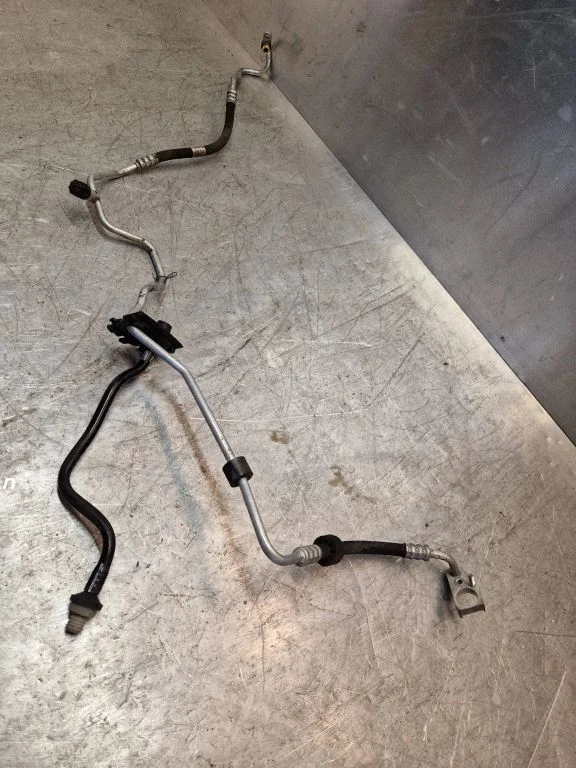 Air conditioning (A/C) pipe/hose A2048004415
