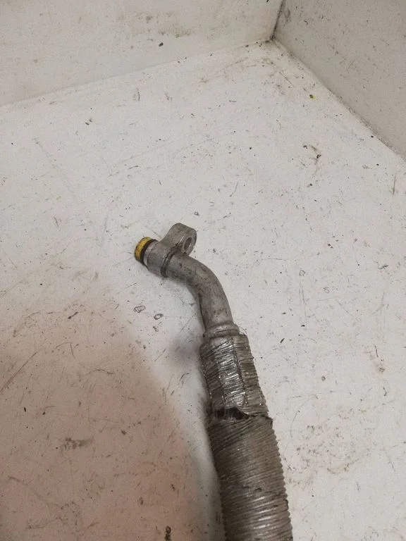 Air conditioning (A/C) pipe/hose 64509119701