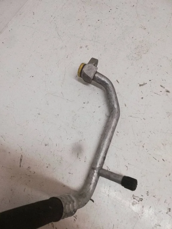 Air conditioning (A/C) pipe/hose 9201928