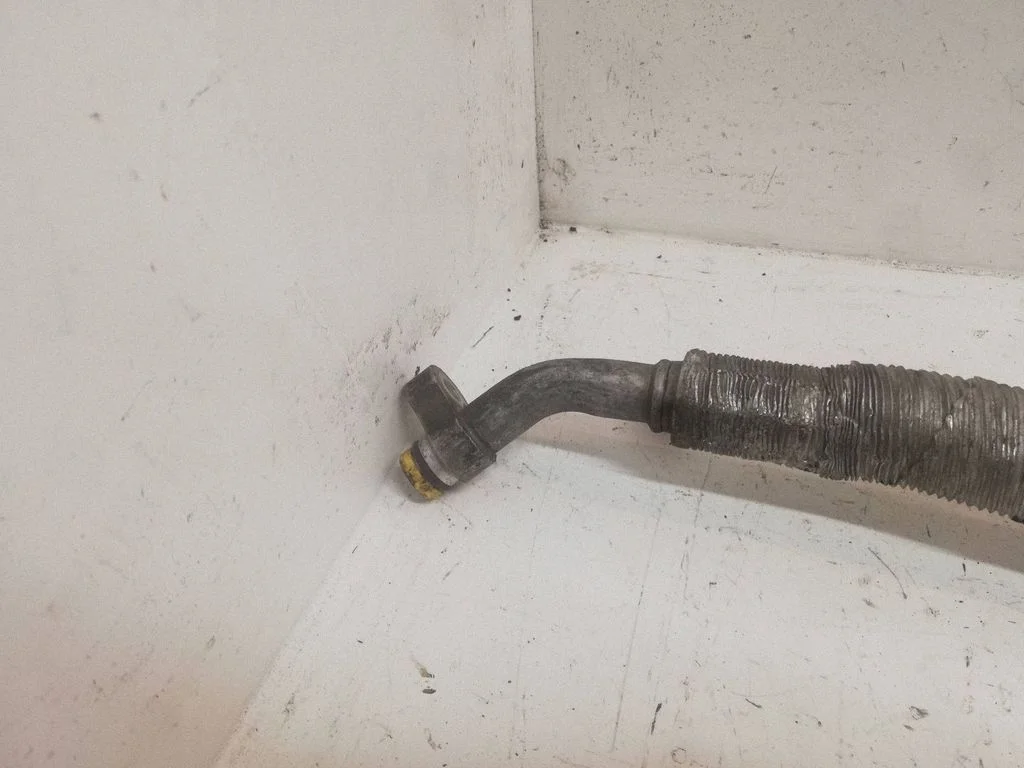 Air conditioning (A/C) pipe/hose 6450911970102