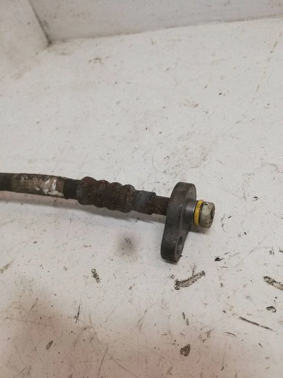 Air conditioning (A/C) pipe/hose – Volvo S60 (2014-2018)