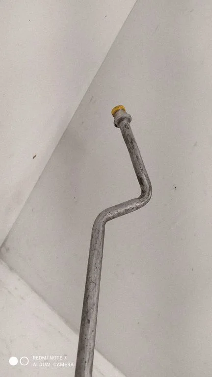 Air conditioning (A/C) pipe/hose
