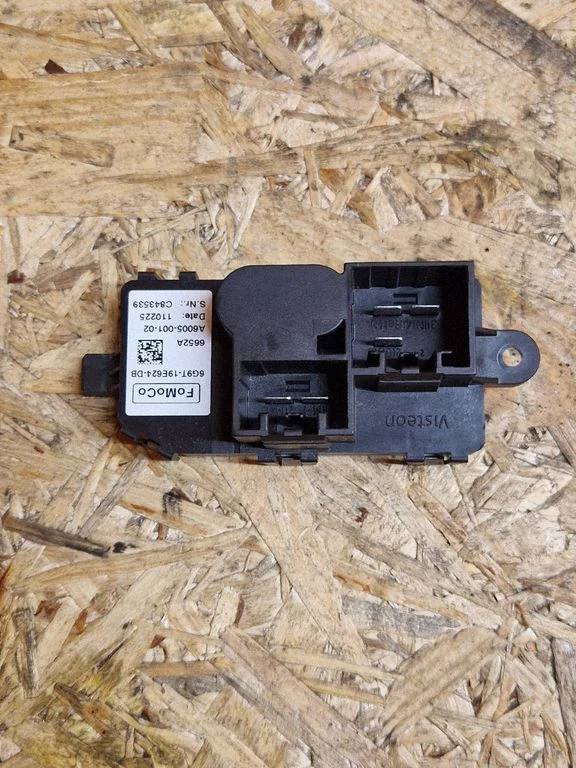 Heater blower motor/fan resistor 6G9T19E624DB