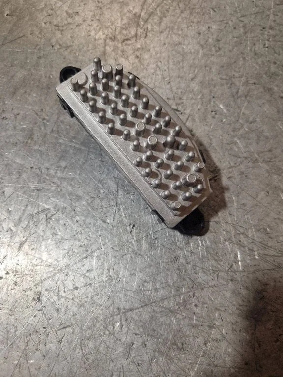 Heater blower motor/fan resistor 5WA907521