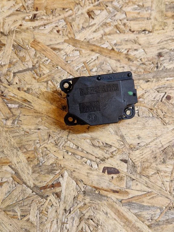 Air flap motor/actuator P11607526