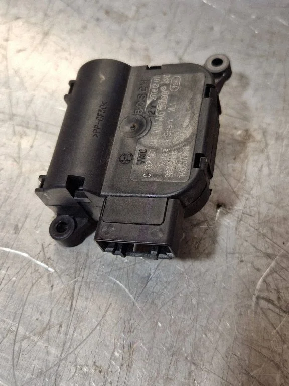 Air flap motor/actuator – Volkswagen Jetta VI (2011-2018)