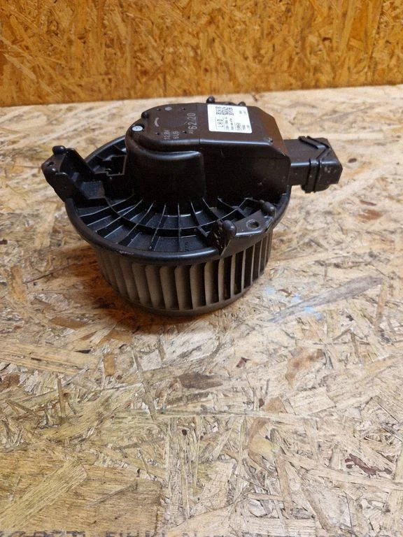 Heater fan/blower DG9H19846AA