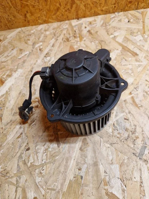 Heater fan/blower – KIA Ceed (2006-2012)