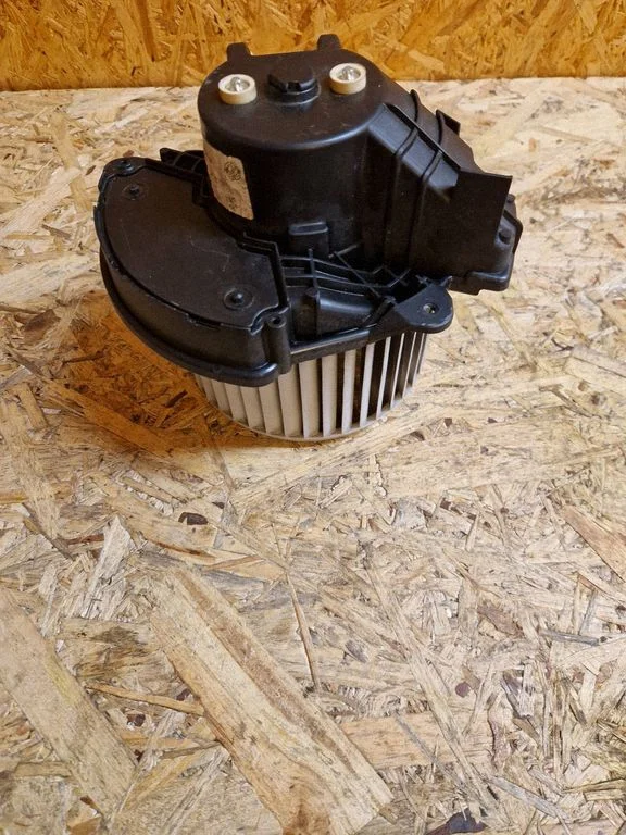 Heater fan/blower 5G7833100