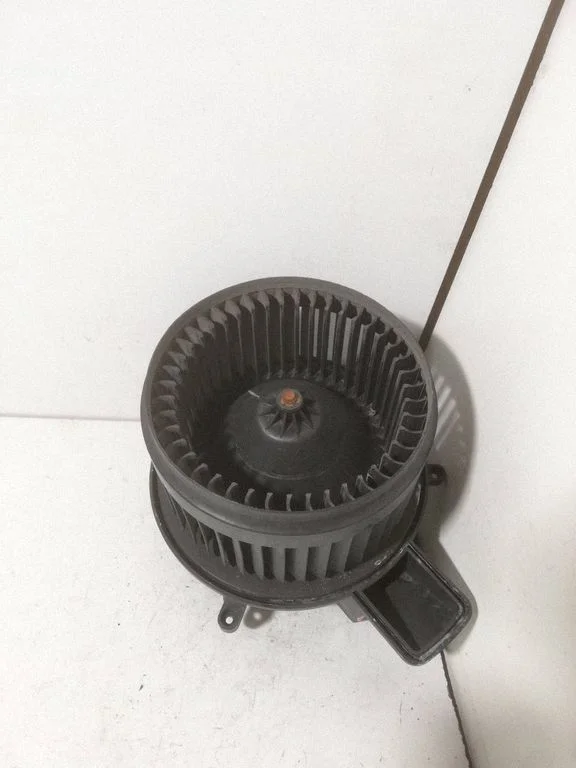 Heater fan/blower – Chrysler Town & Country V (2008-2016)