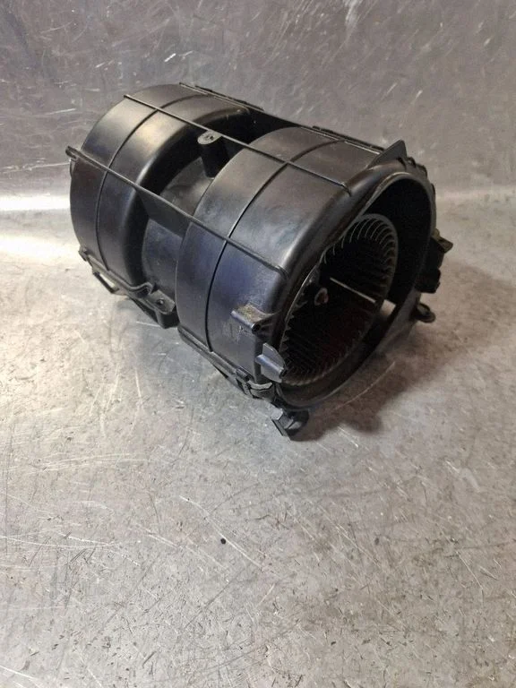 Heater fan/blower T1001187V