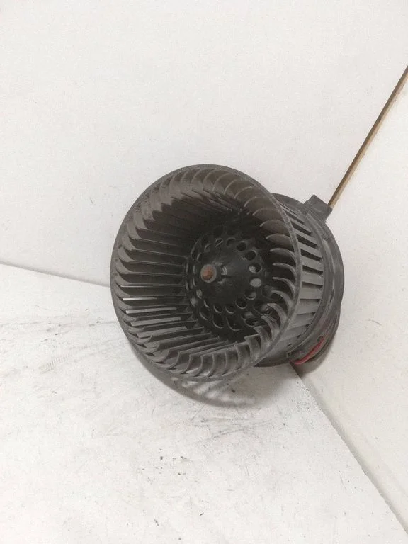 Krāsniņas ventilators/pūtējs NN107860A