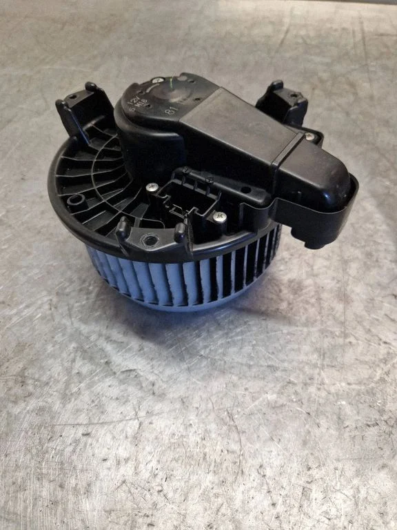 Heater fan/blower – Lexus RX III (2008-2015)