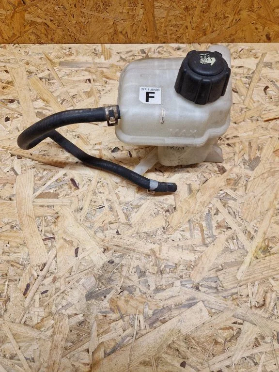 Coolant expansion tank/reservoir 21711JD50B