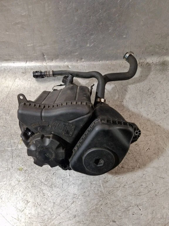 Coolant expansion tank/reservoir 7601949