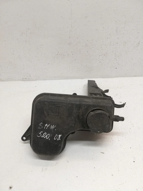Coolant expansion tank/reservoir 1713780029301